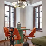 Telegraphus Boutique İskados