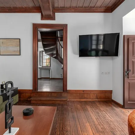 Villa Telegraphus Boutique